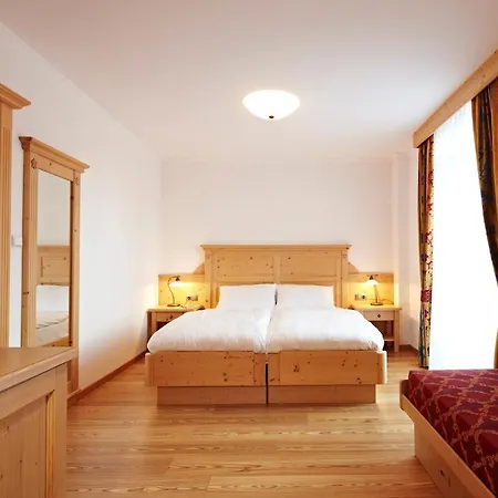 Hotel apartamentowy Germania Dobbiaco